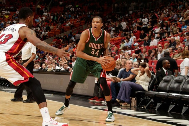 马克西33+12塔图姆32+15 76人险胜送绿军2连败